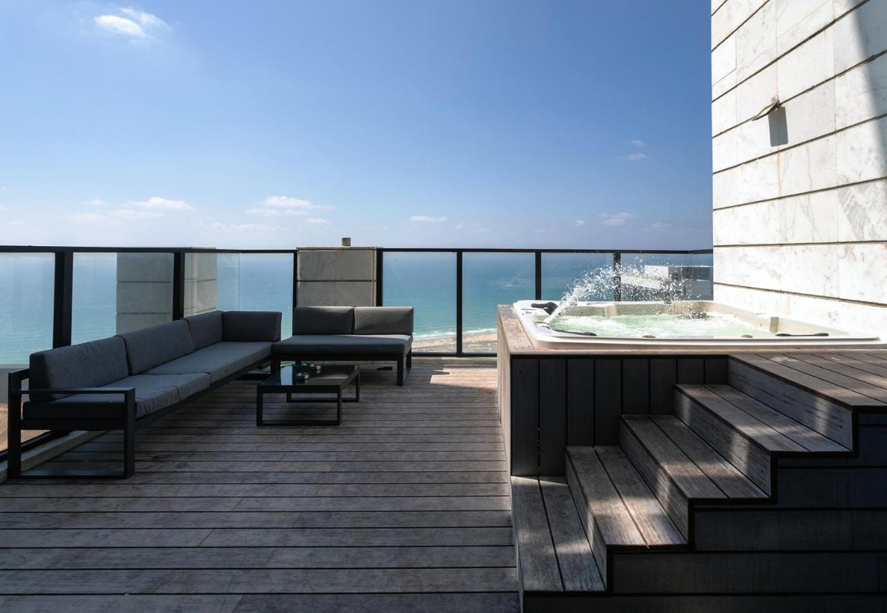Yalarent Sea-Breeze Penthouse With Jacuzzi Bat Yam Exterior foto